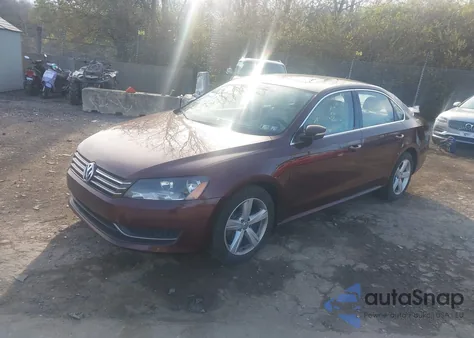 2013 Volkswagen Passat 2.5L Se из США, поврежденный, VIN 1VWBP7A33DC119491